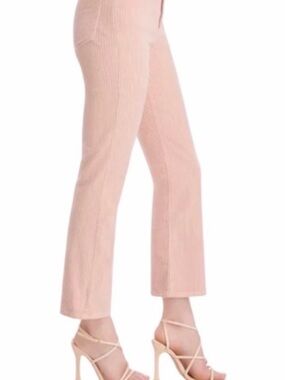 7 For All Mankind Ultra
High Rise Slim Kick Flare
Corduroy Pants - Rose Pink